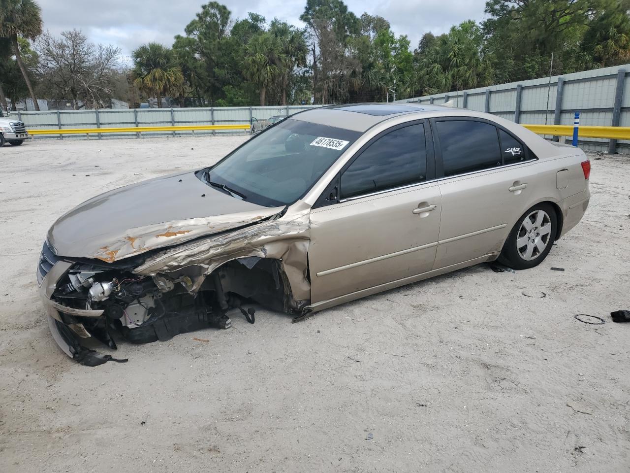 2009 Hyundai Sonata - Image 1