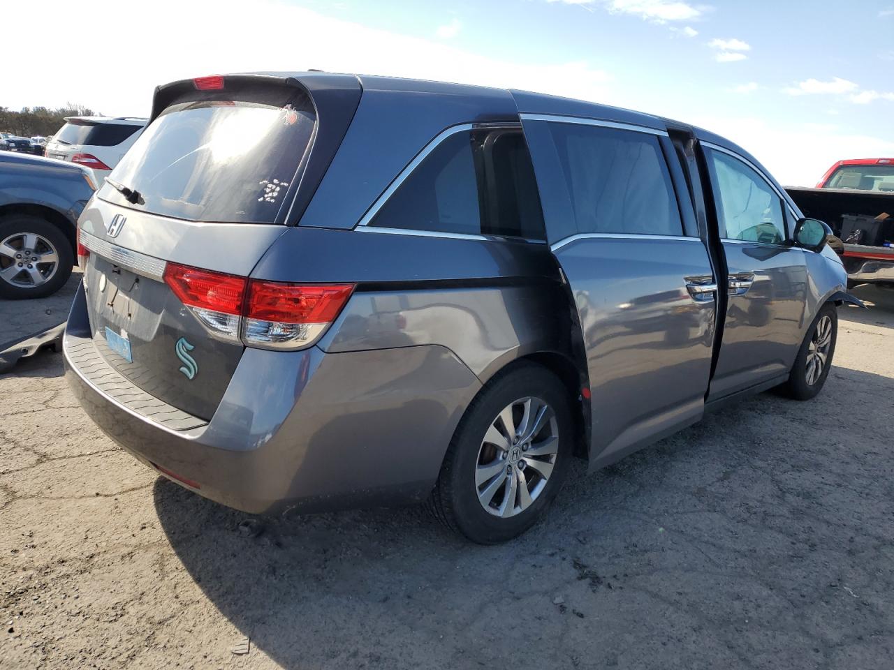 2015 Honda Odyssey - Image 3