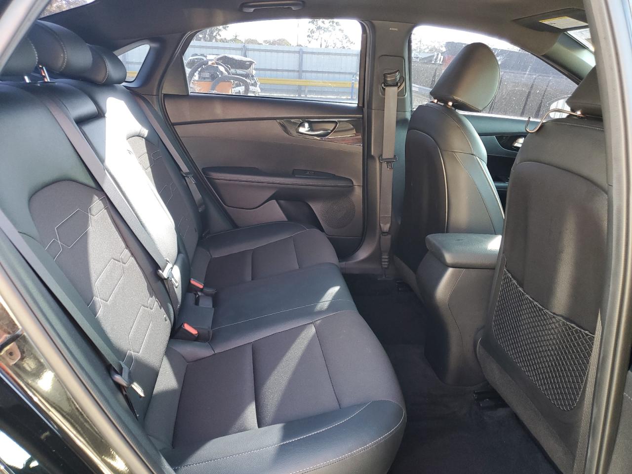 2021 Kia Forte - Image 10