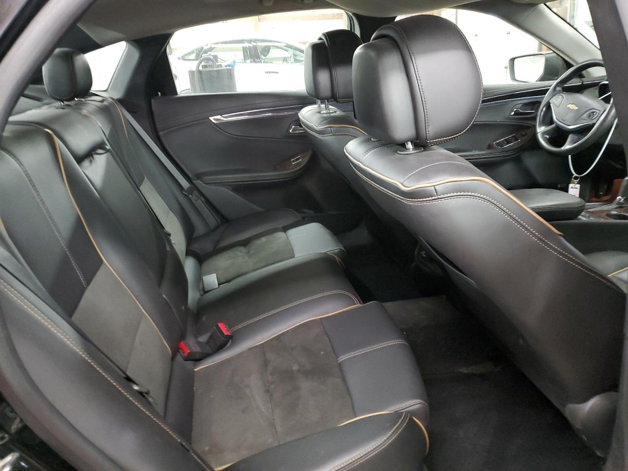 2014 Chevrolet Impala - Image 10