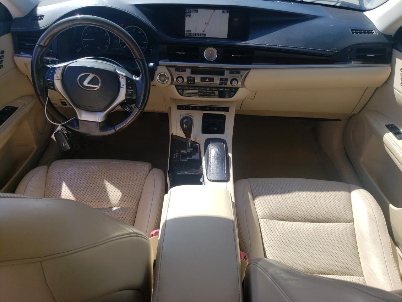 2015 Lexus ES - Image 8