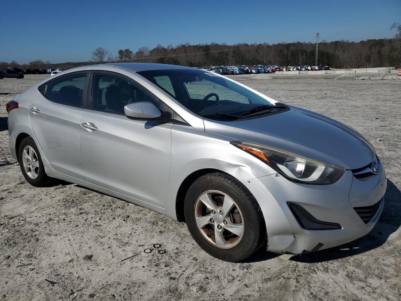 2015 Hyundai Elantra - Image 4