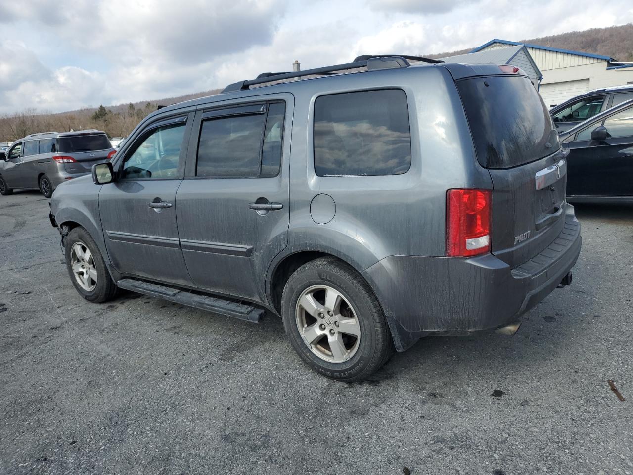 2010 Honda Pilot - Image 2