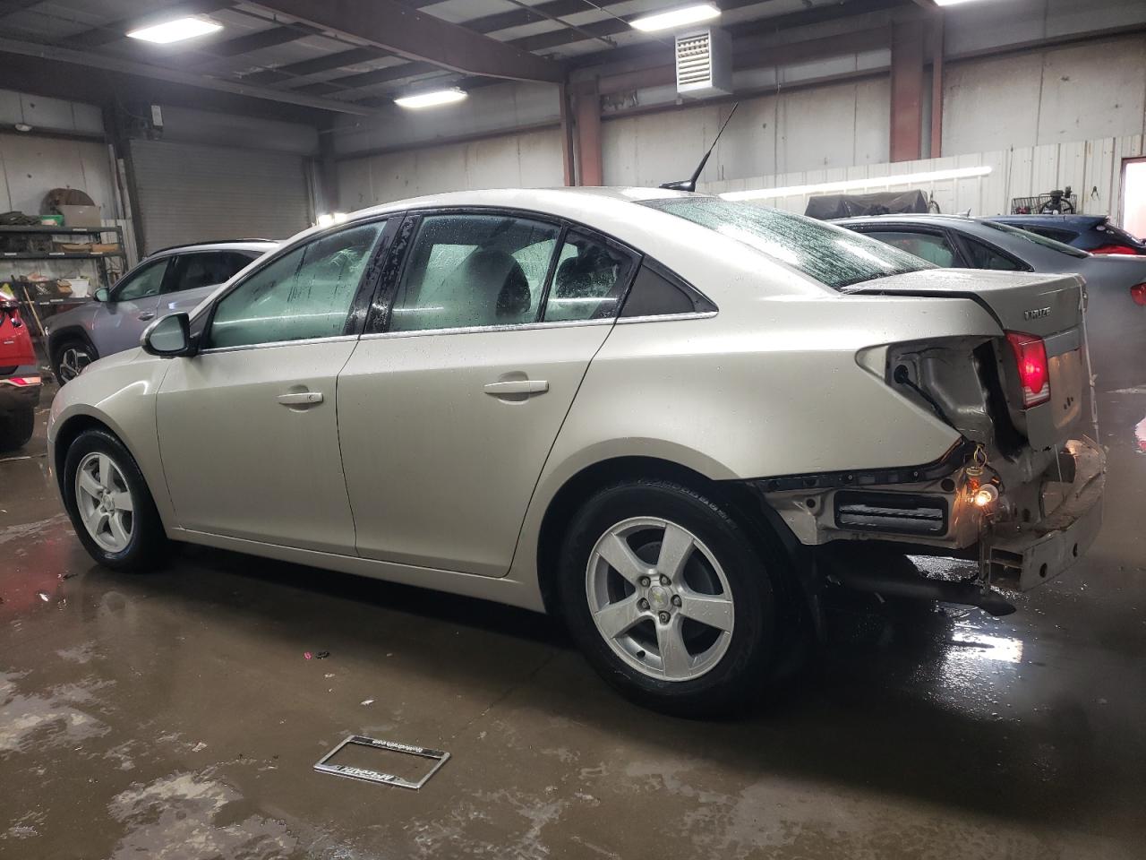 2013 Chevrolet Cruze - Image 2