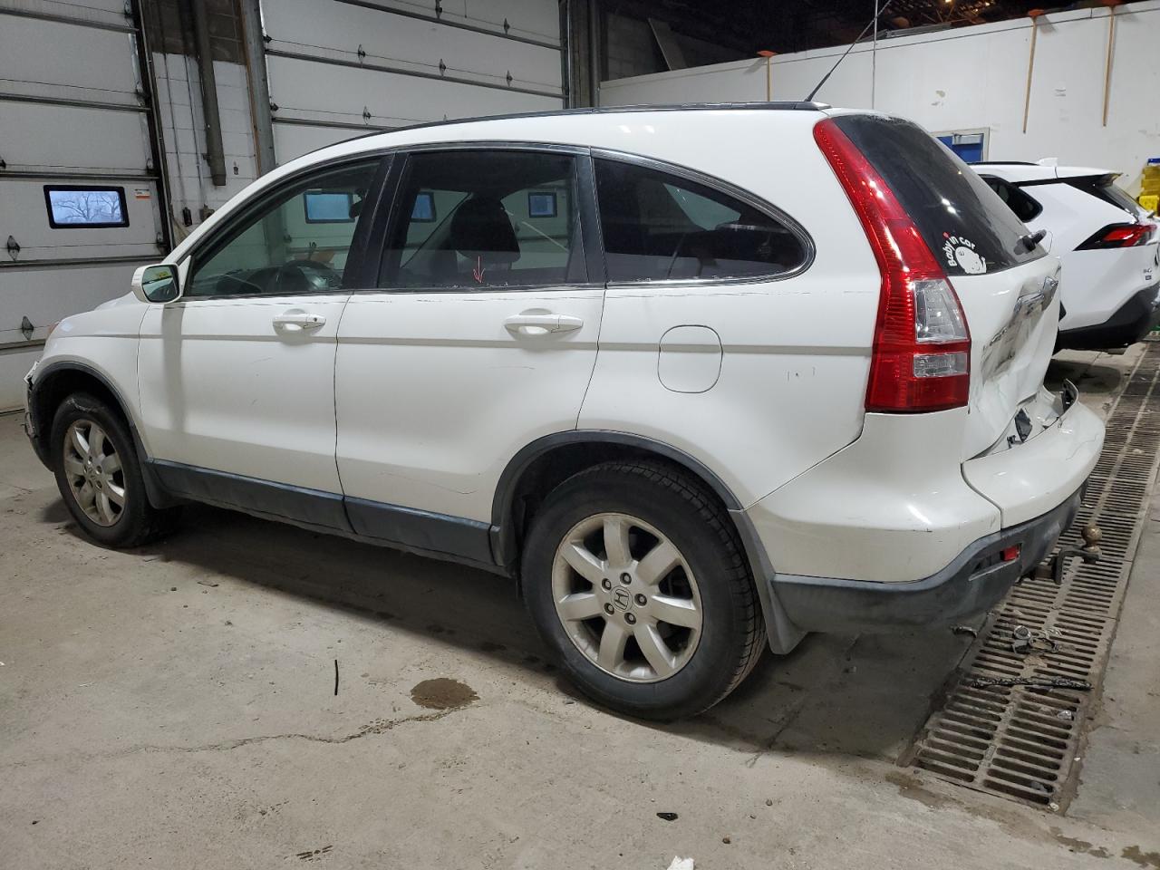 2008 Honda CR-V - Image 2