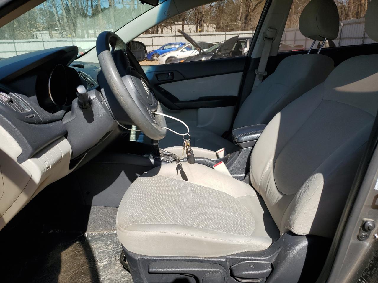 2011 Kia Forte - Image 7