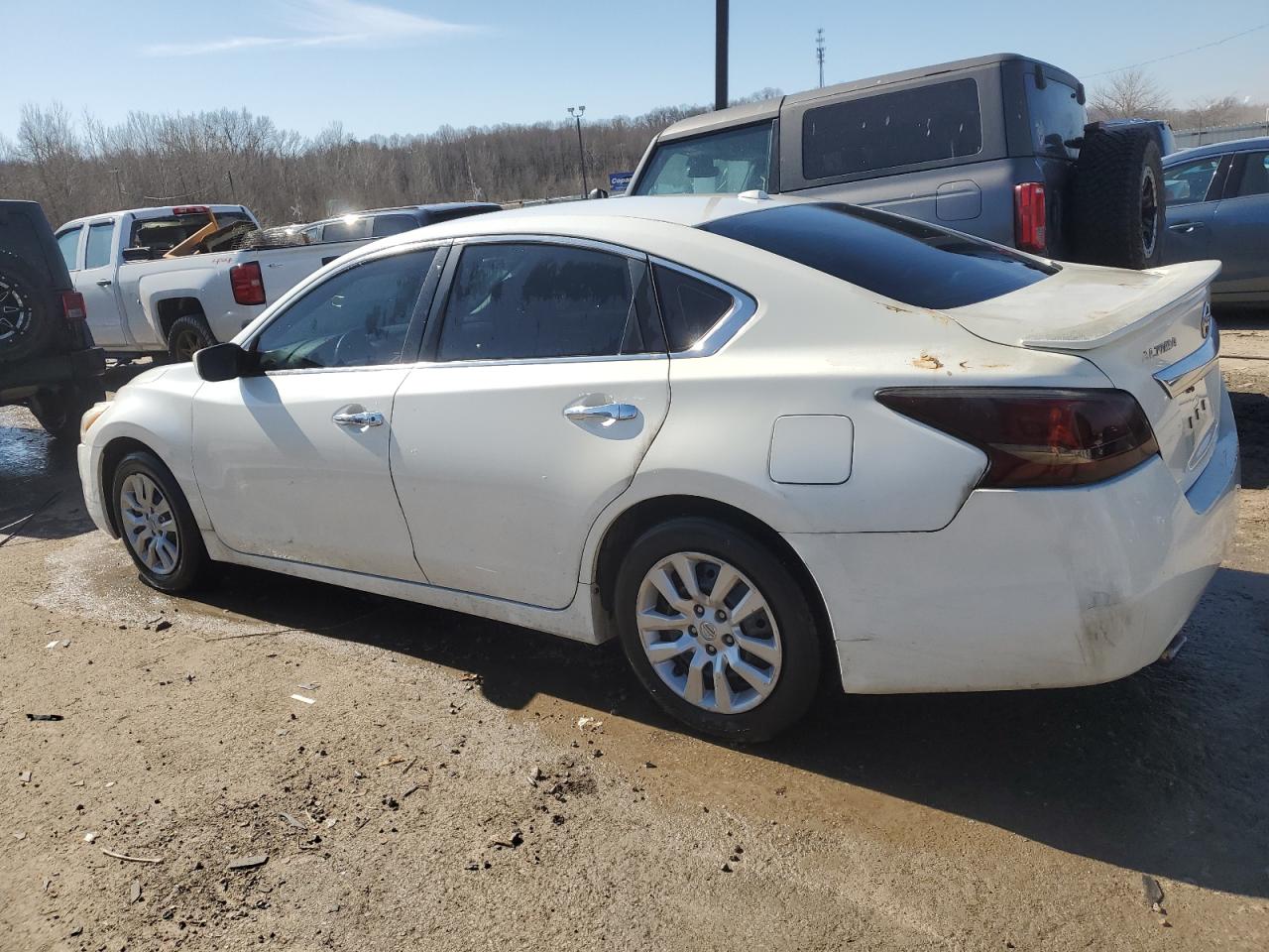 2015 Nissan Altima - Image 2