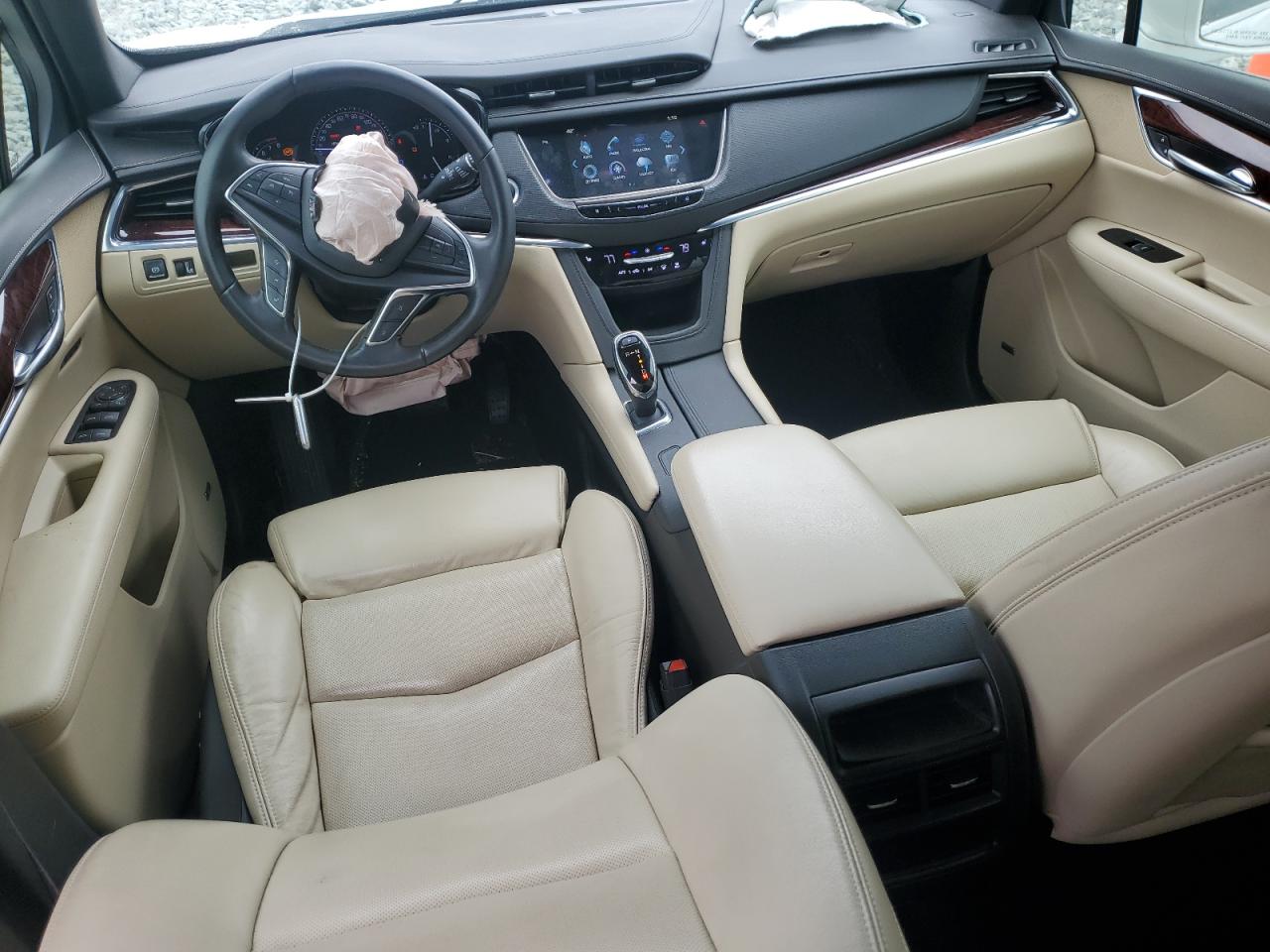 2017 Cadillac XT5 - Image 8