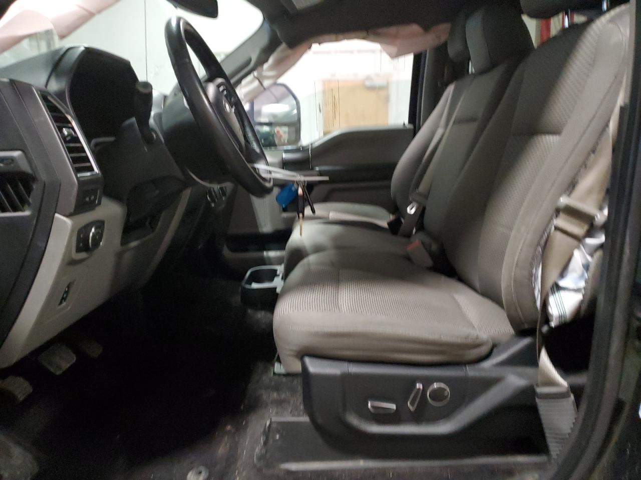 2015 Ford F-150 - Image 7