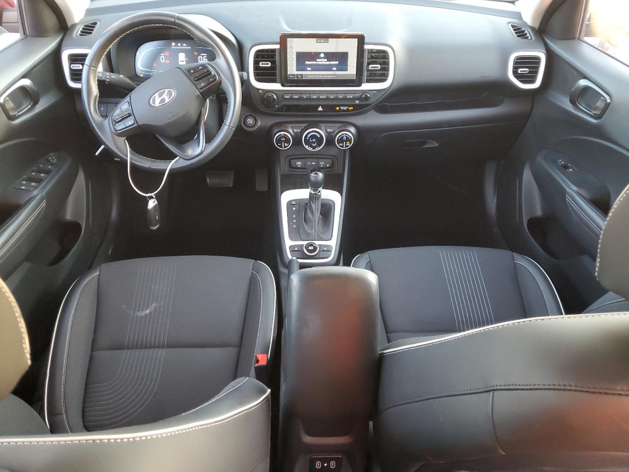 2024 Hyundai Venue - Image 8