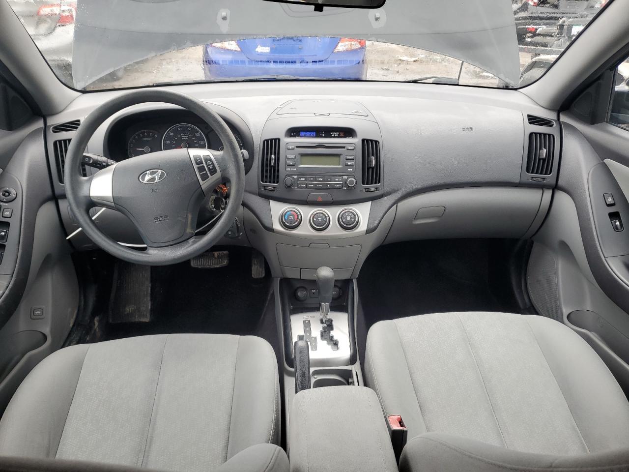 2010 Hyundai Elantra - Image 8