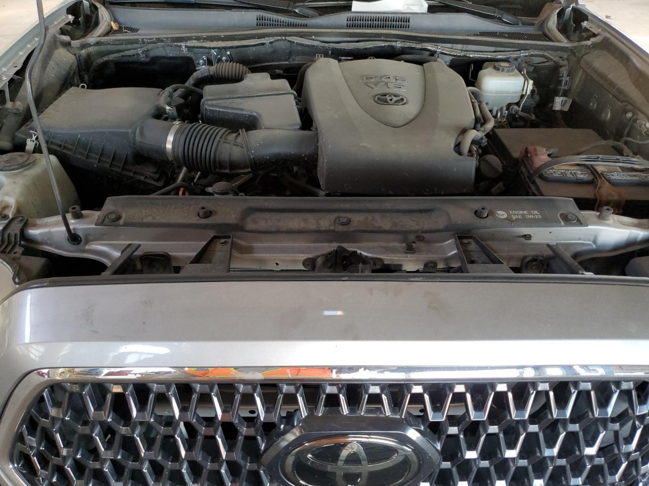 2018 Toyota Tacoma - Image 11