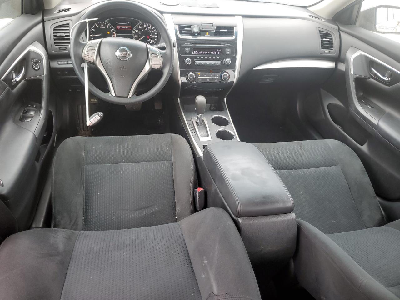 2015 Nissan Altima - Image 8