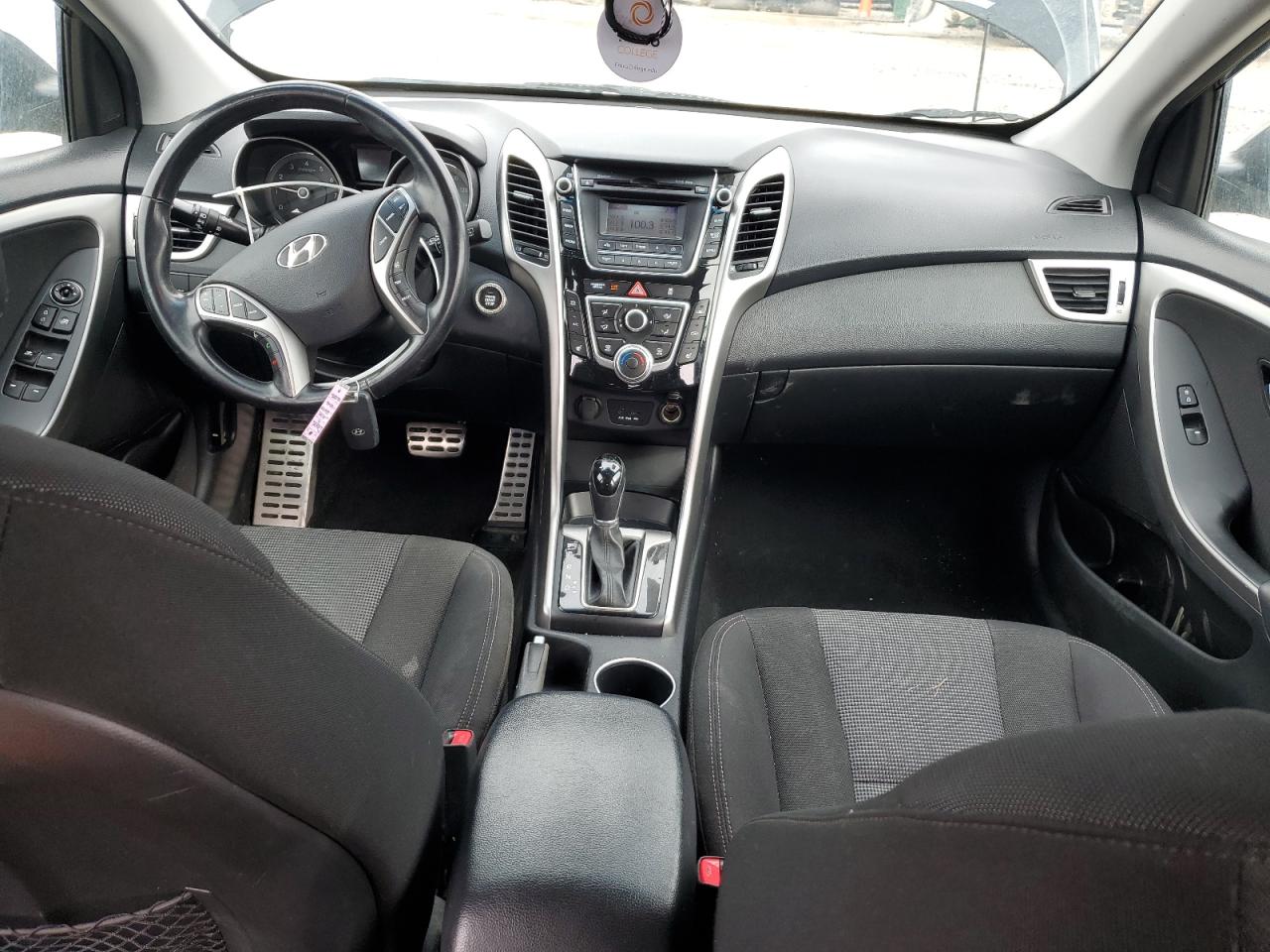 2013 Hyundai Elantra - Image 8