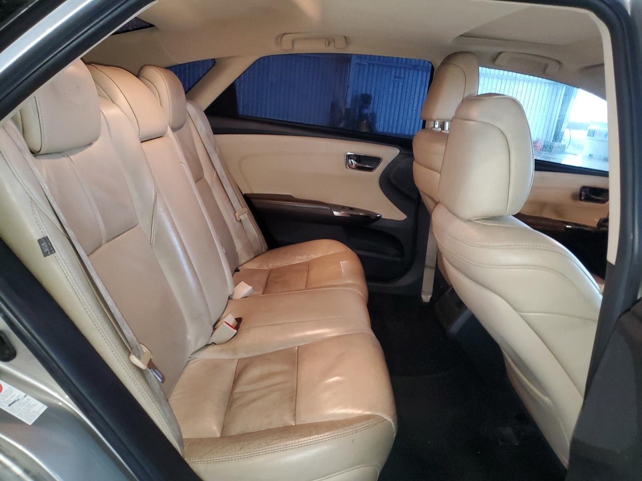 2014 Toyota Avalon - Image 10