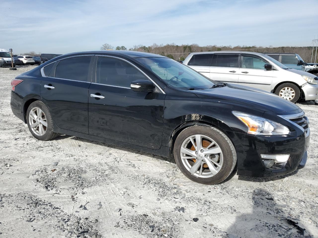 2015 Nissan Altima - Image 4