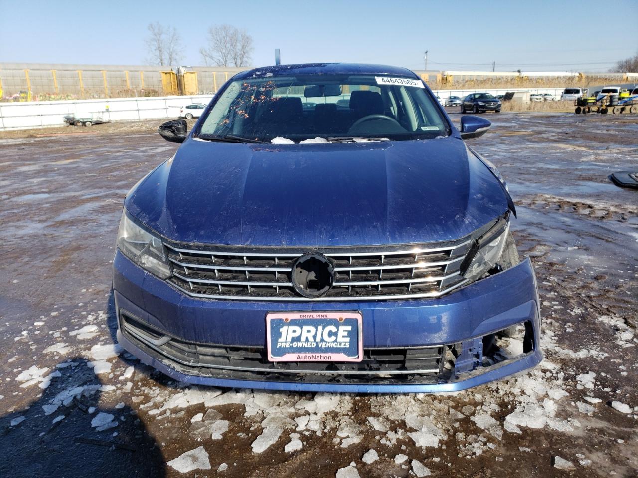 2016 Volkswagen Passat - Image 5