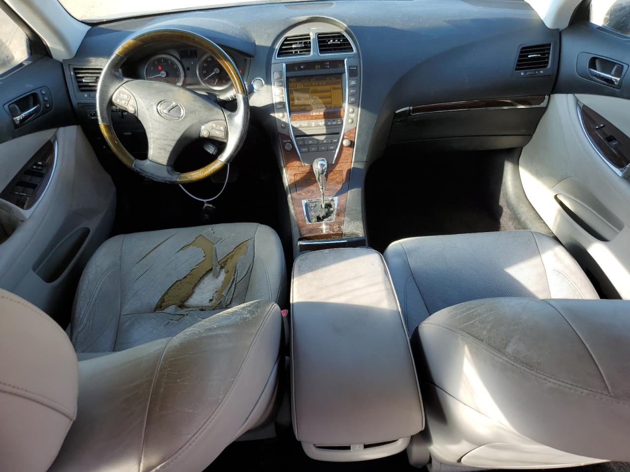 2010 Lexus ES - Image 8