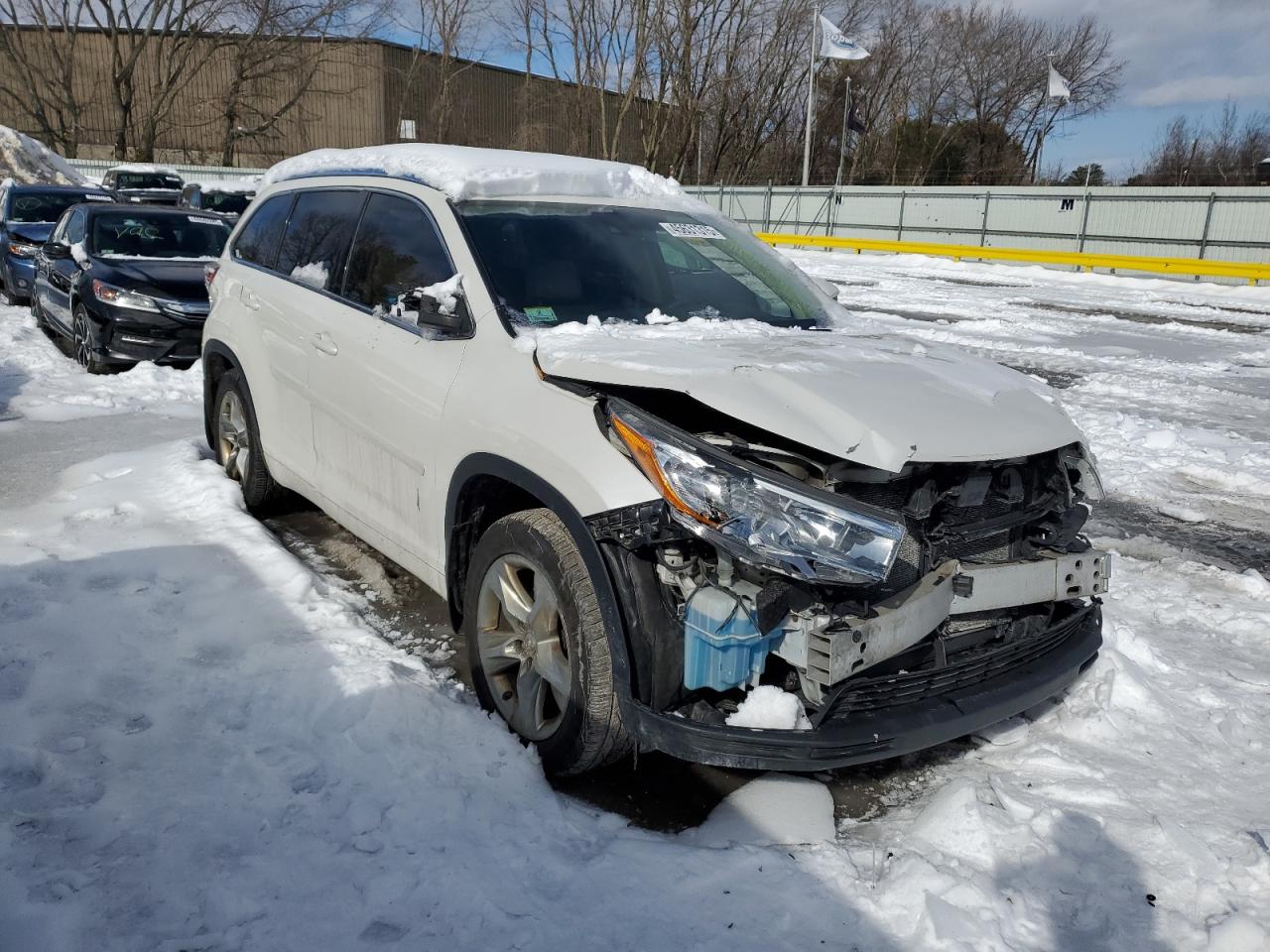 2015 Toyota Highlander - Image 4