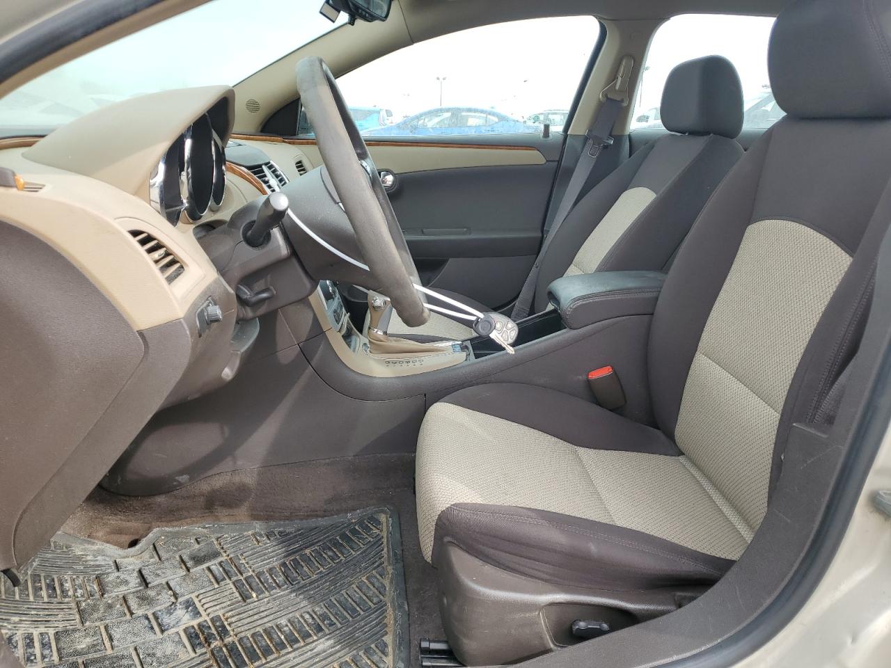 2009 Chevrolet Malibu - Image 7