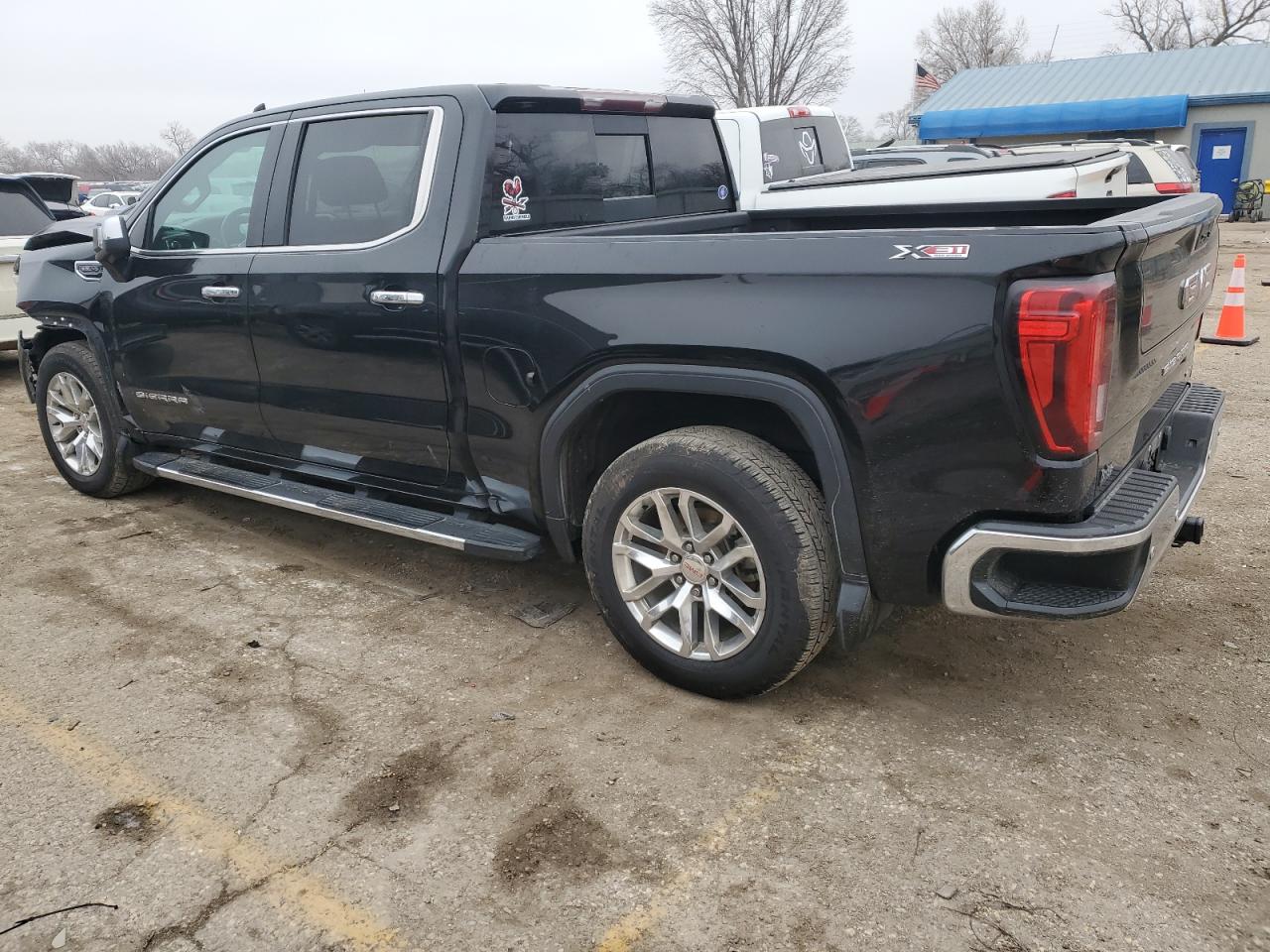 2019 GMC Sierra - Image 2
