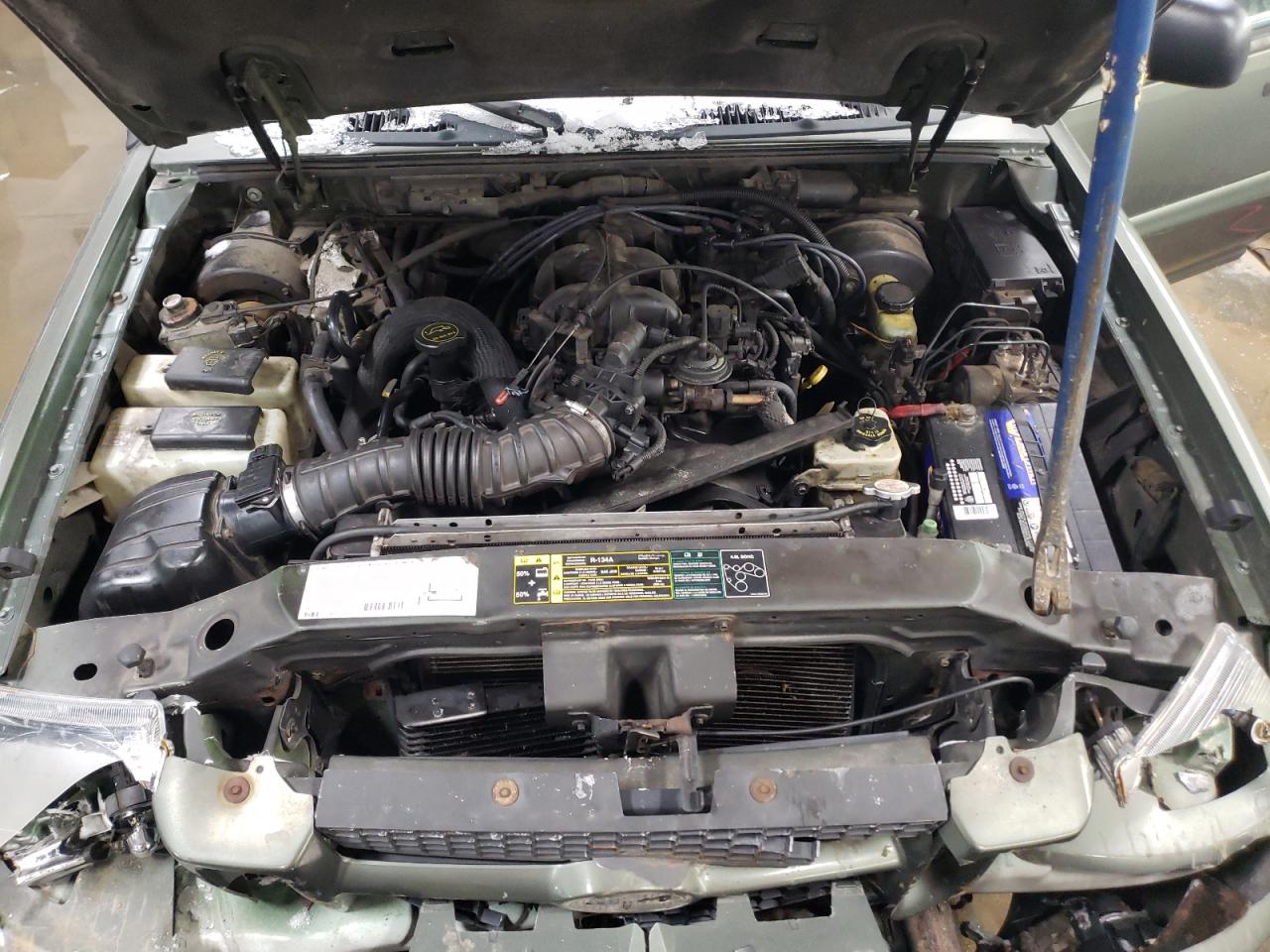 2003 Ford Explorer - Image 11