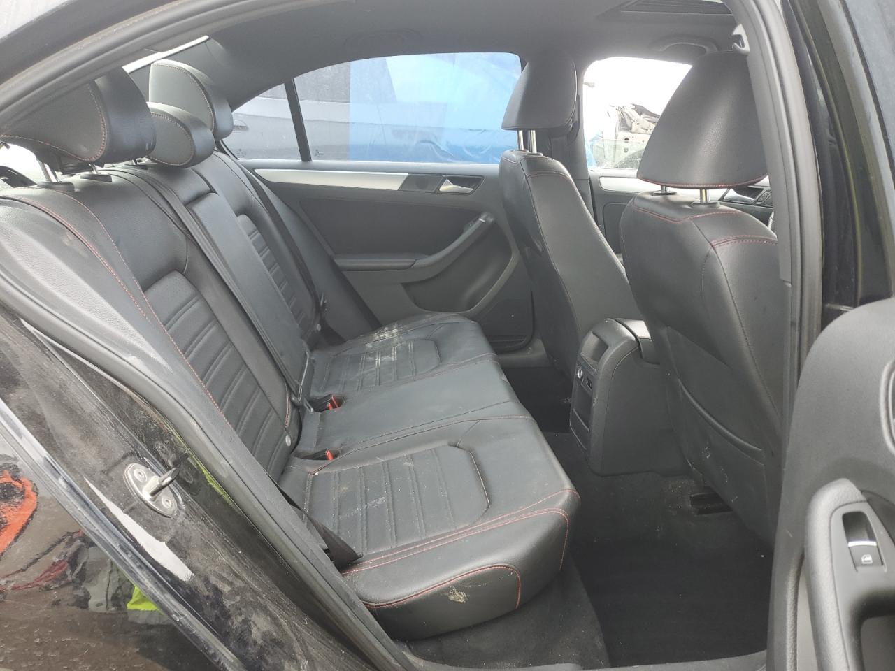 2014 Volkswagen Jetta - Image 10