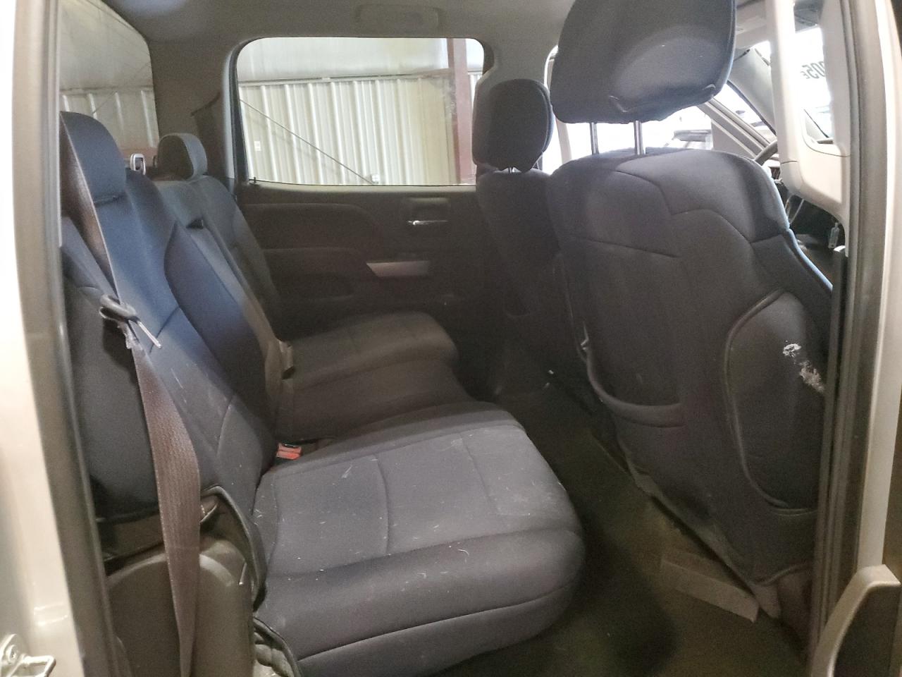 2015 Chevrolet Silverado - Image 10