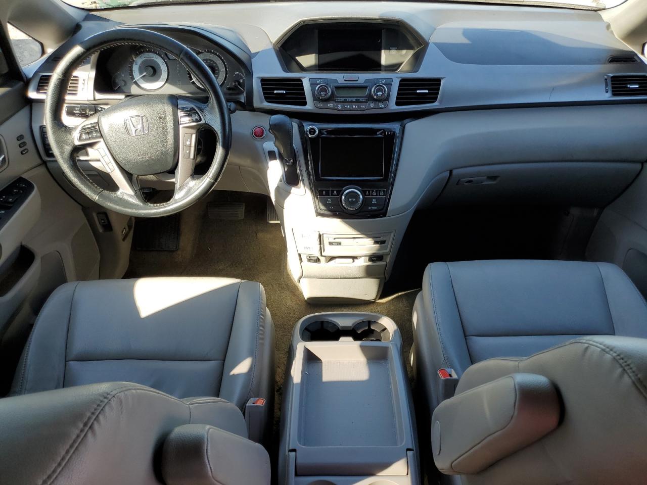2015 Honda Odyssey - Image 8