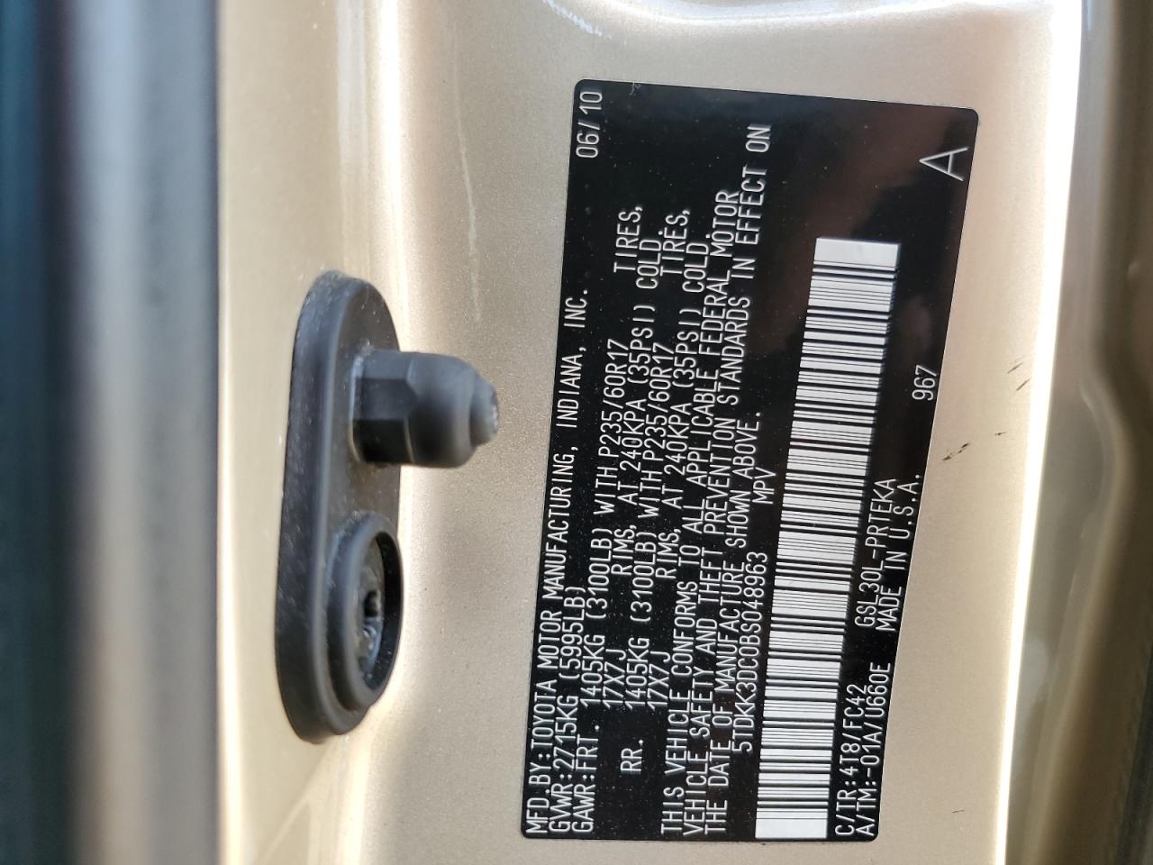 2011 Toyota Sienna - Image 16