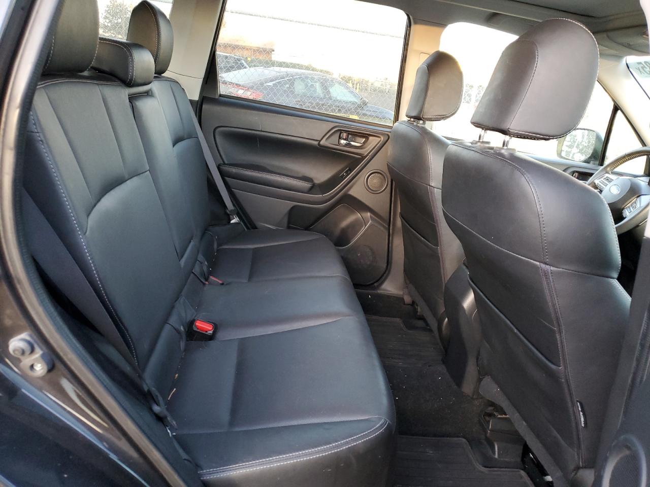 2015 Subaru Forester - Image 10