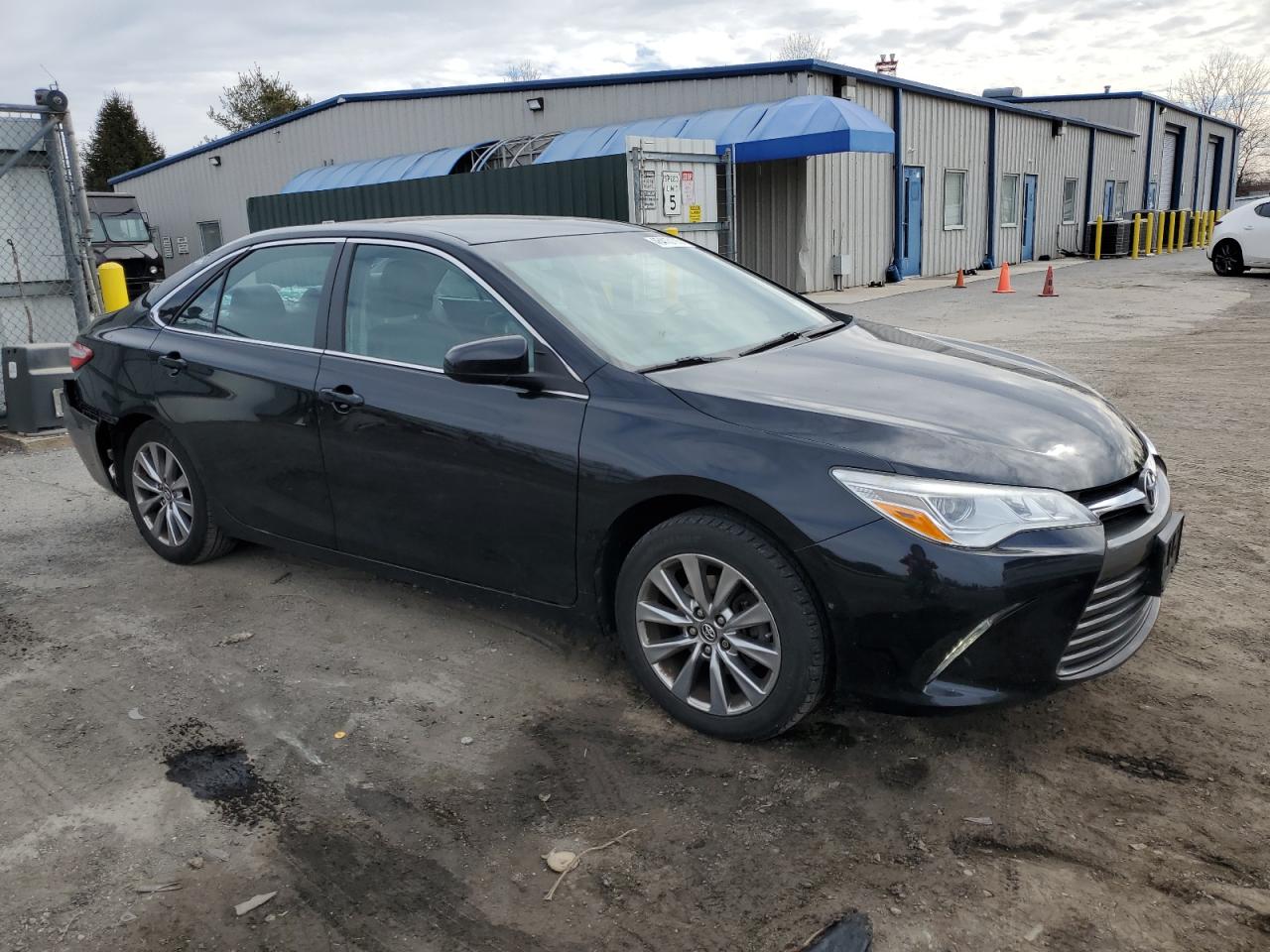 2016 Toyota Camry - Image 4