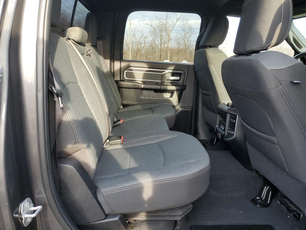 2022 RAM 2500 - Image 10