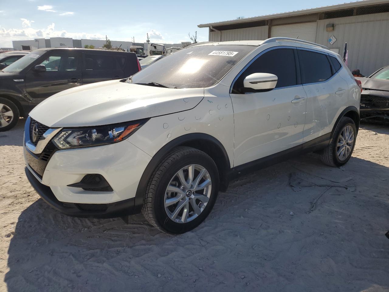 2020 Nissan Rogue - Image 1