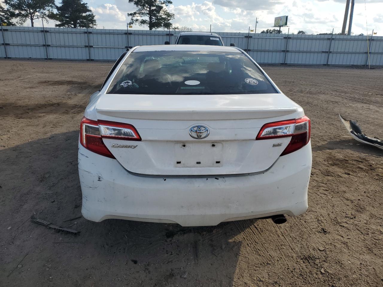 2012 Toyota Camry - Image 6