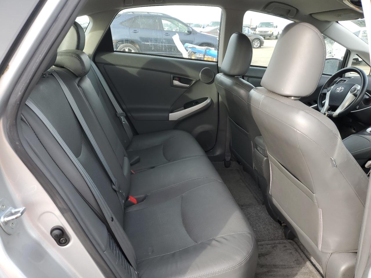 2010 Toyota Prius - Image 10