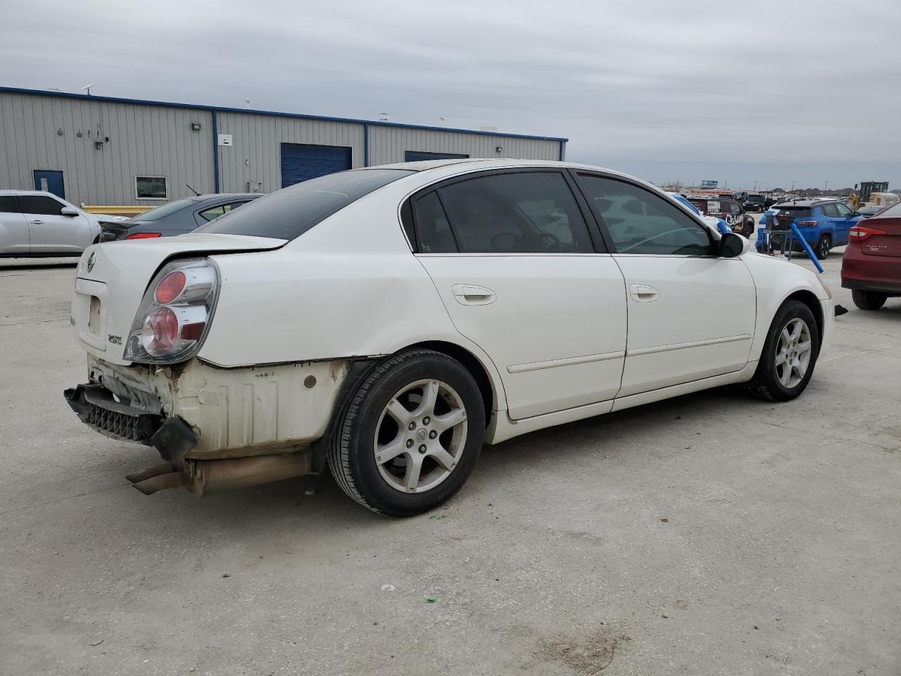 2005 Nissan Altima - Image 3