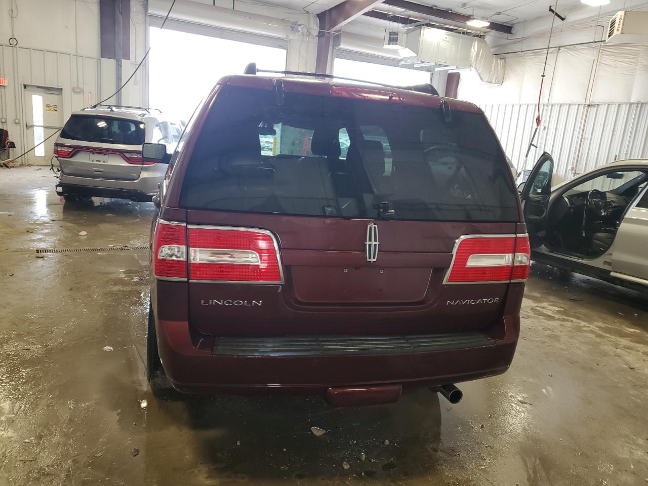 2010 Lincoln Navigator - Image 6
