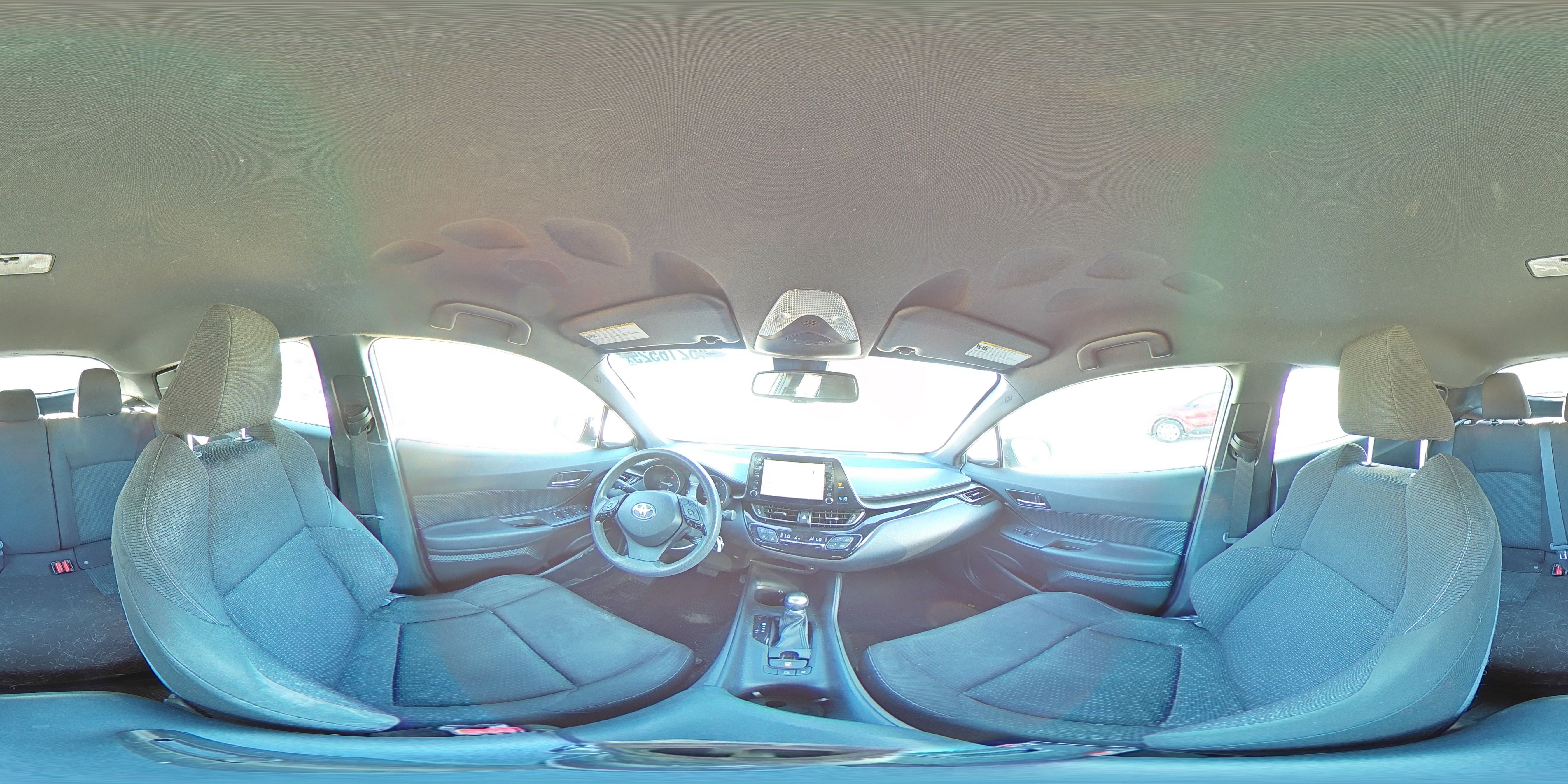 2019 Toyota C-HR - Image 14