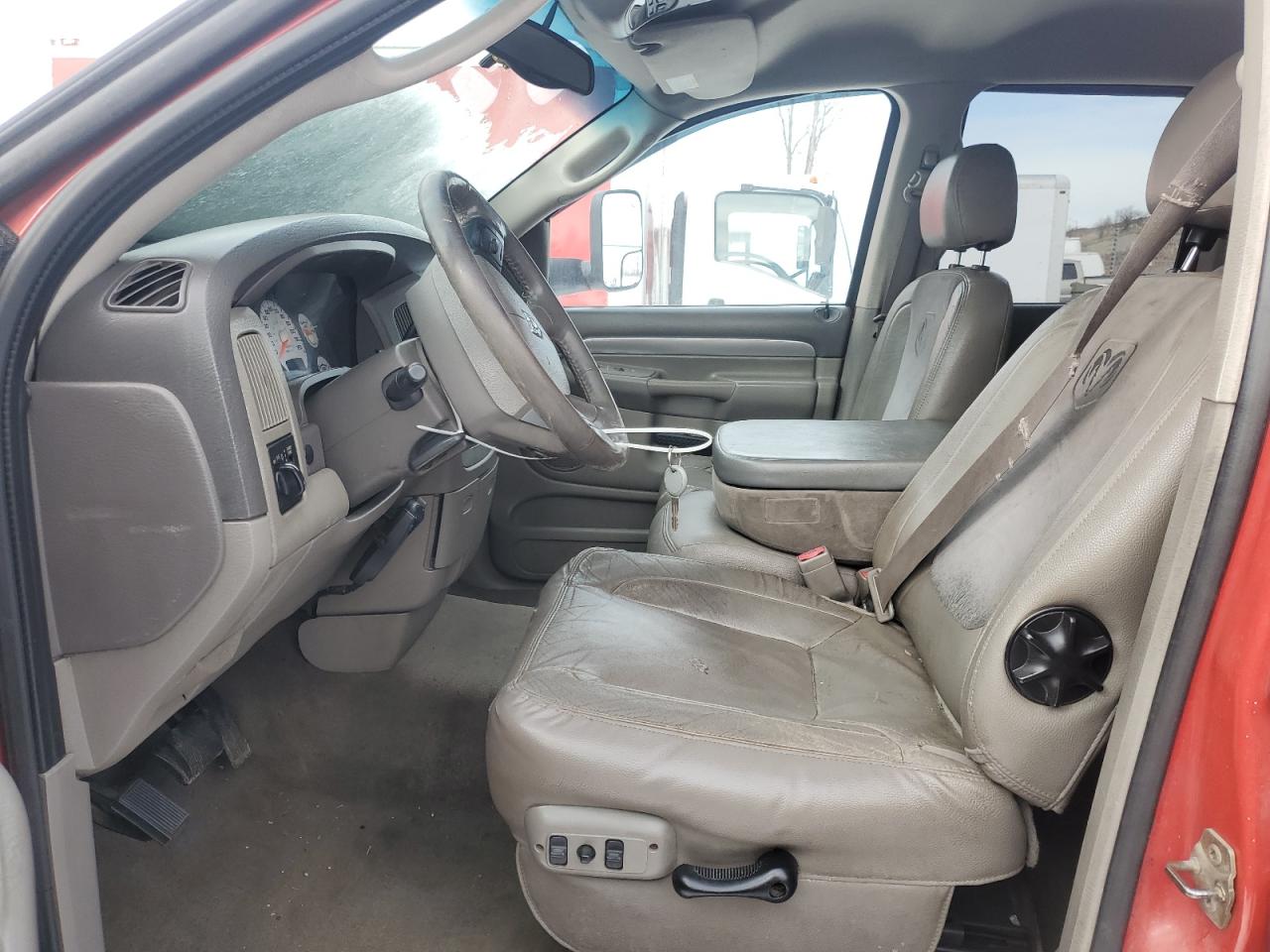 2005 Dodge RAM - Image 7