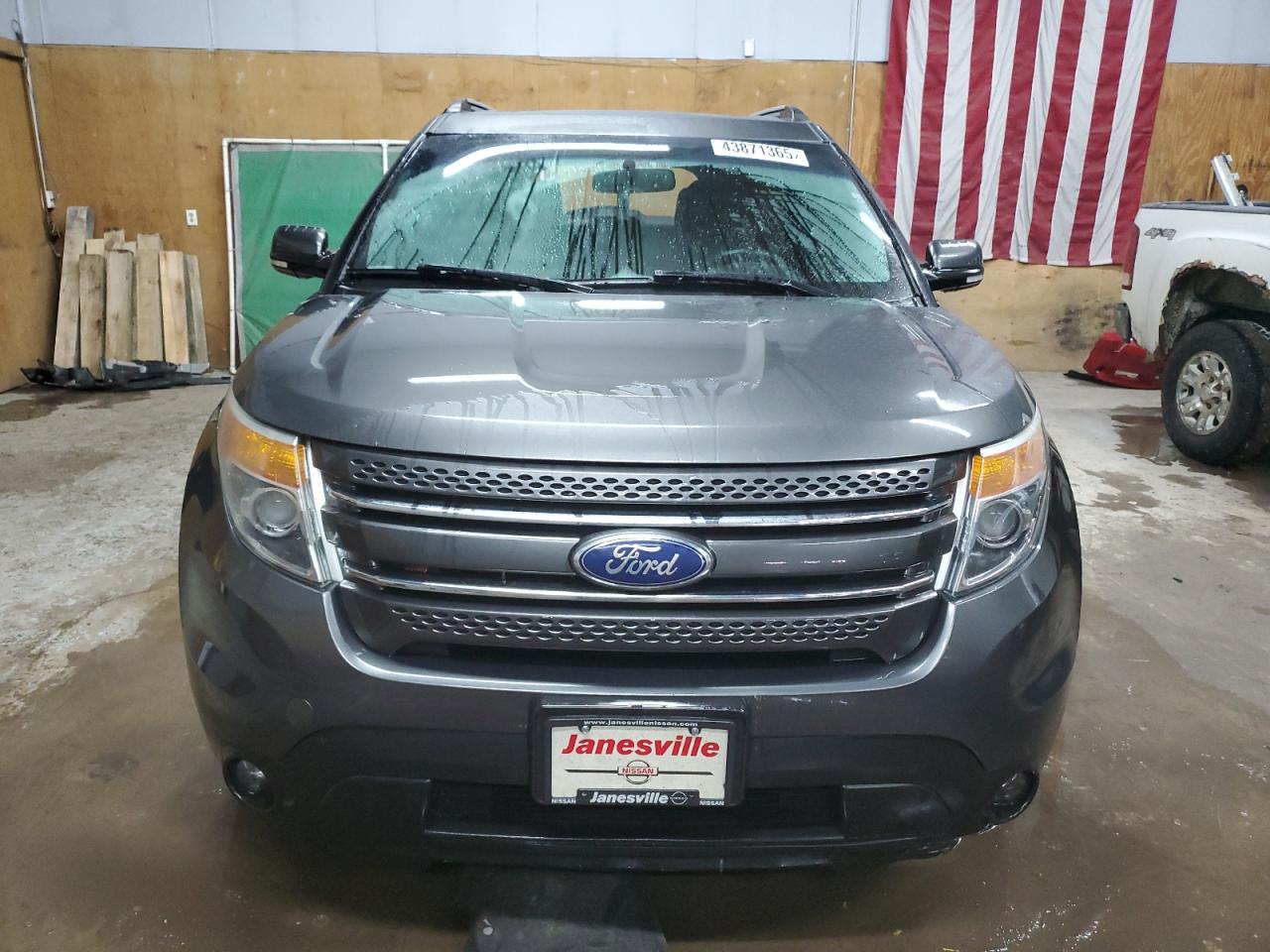 2015 Ford Explorer - Image 5
