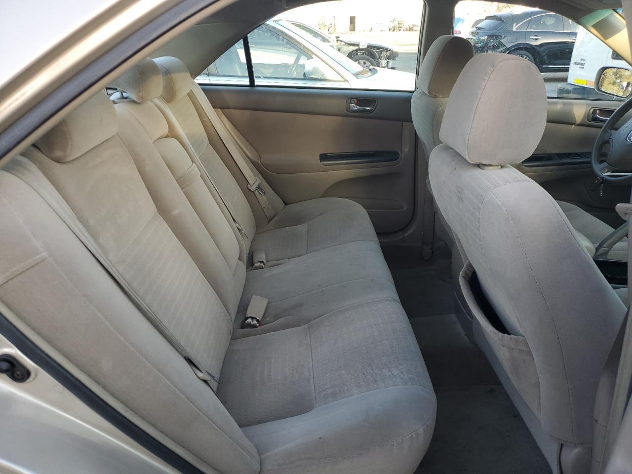 2006 Toyota Camry - Image 10