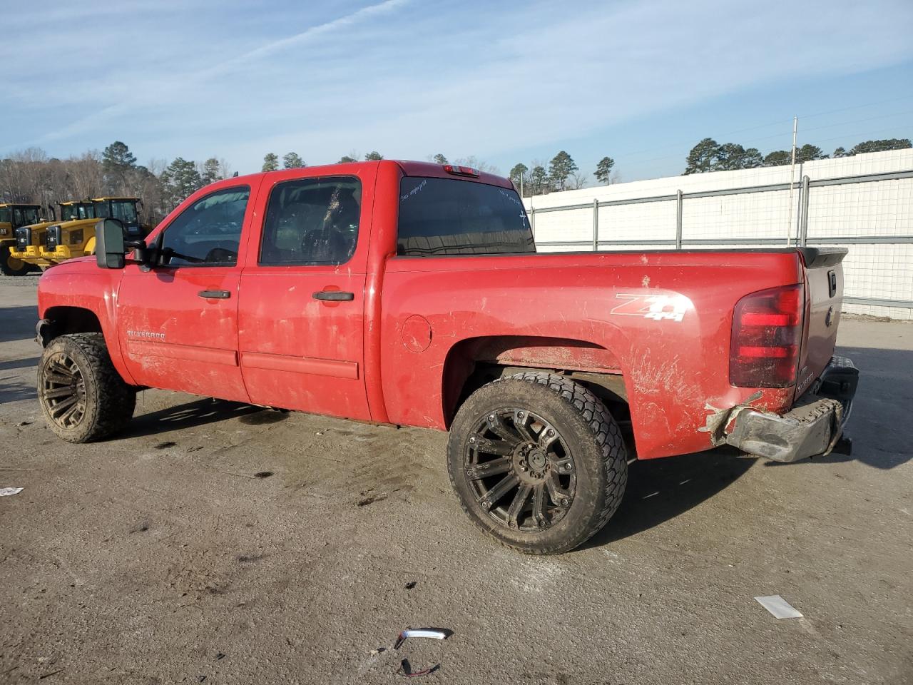 2011 Chevrolet Silverado - Image 2