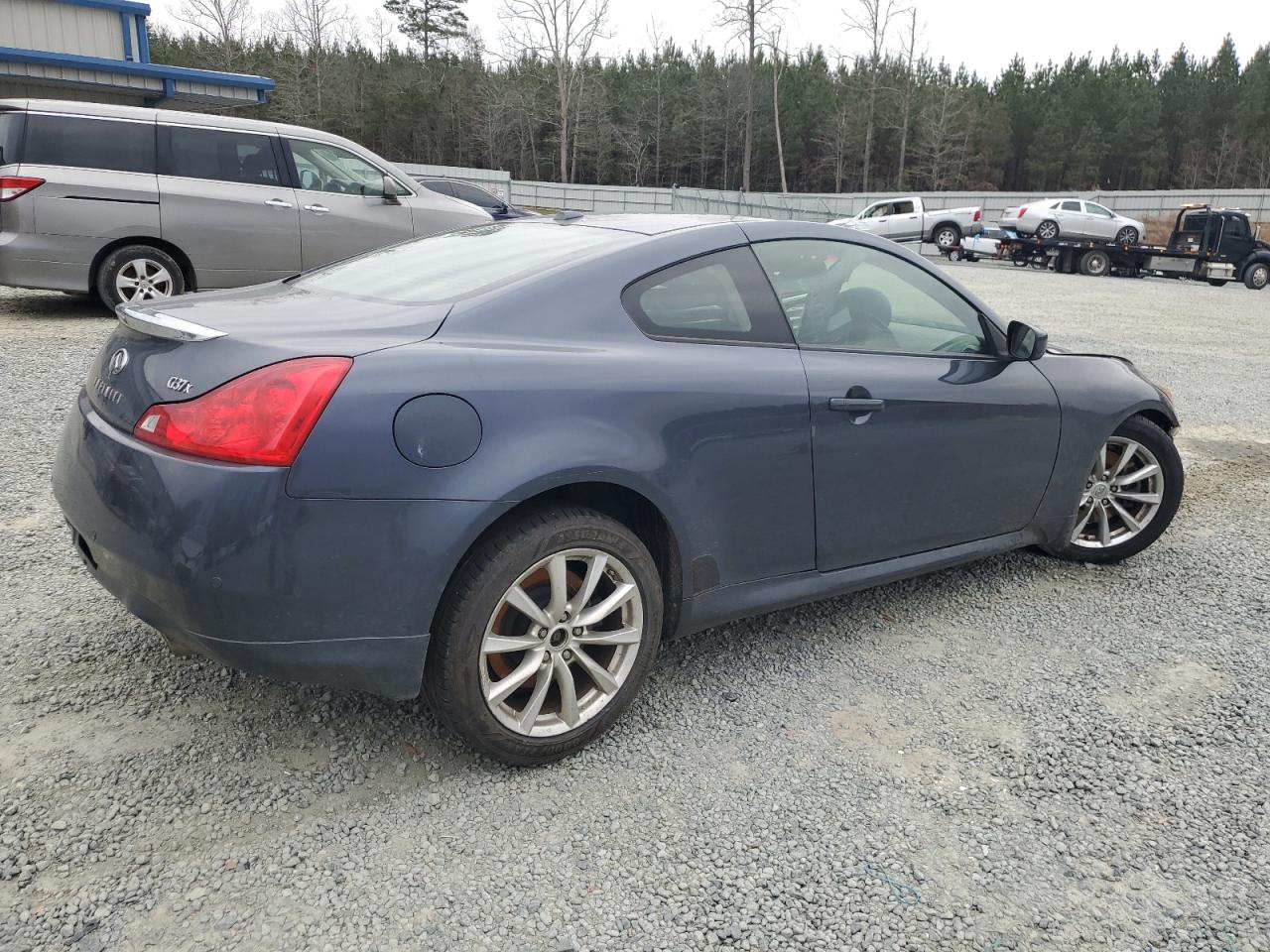 2011 Infiniti G - Image 3