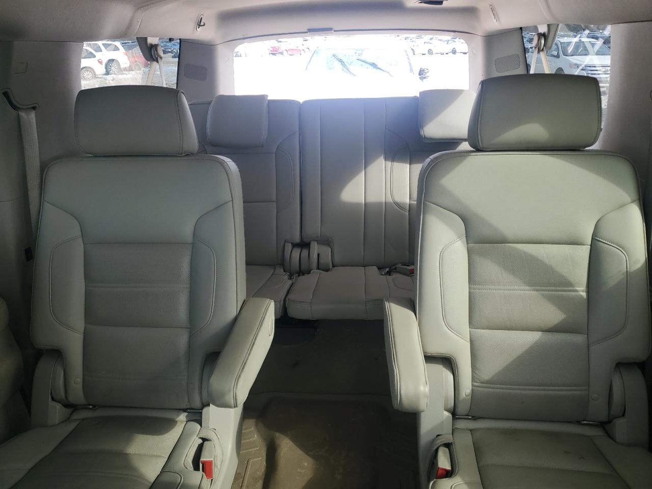 2016 GMC Yukon - Image 10