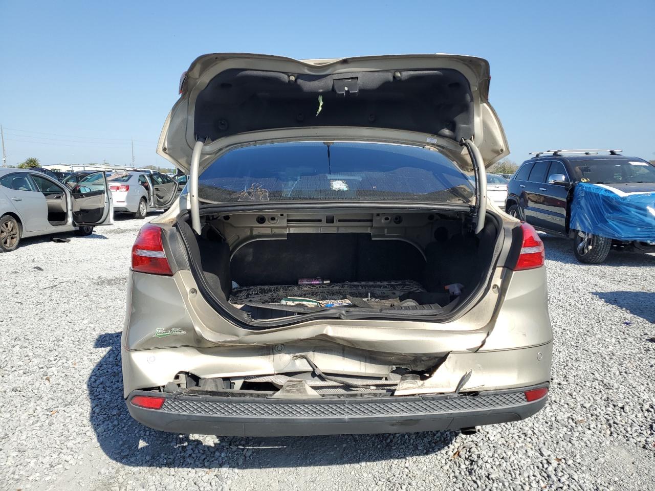 2015 Ford Focus - Image 6