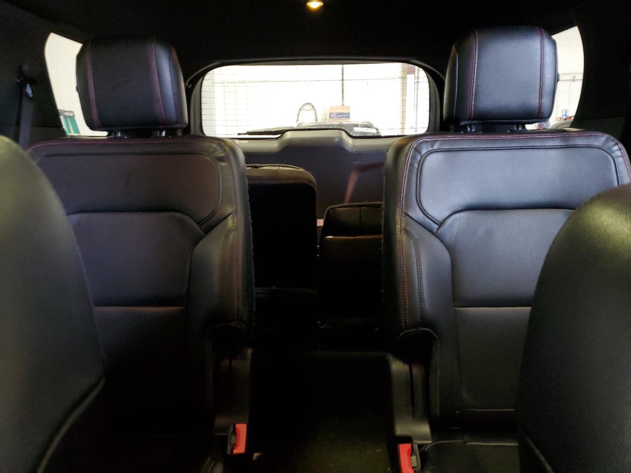 2016 Ford Explorer - Image 10