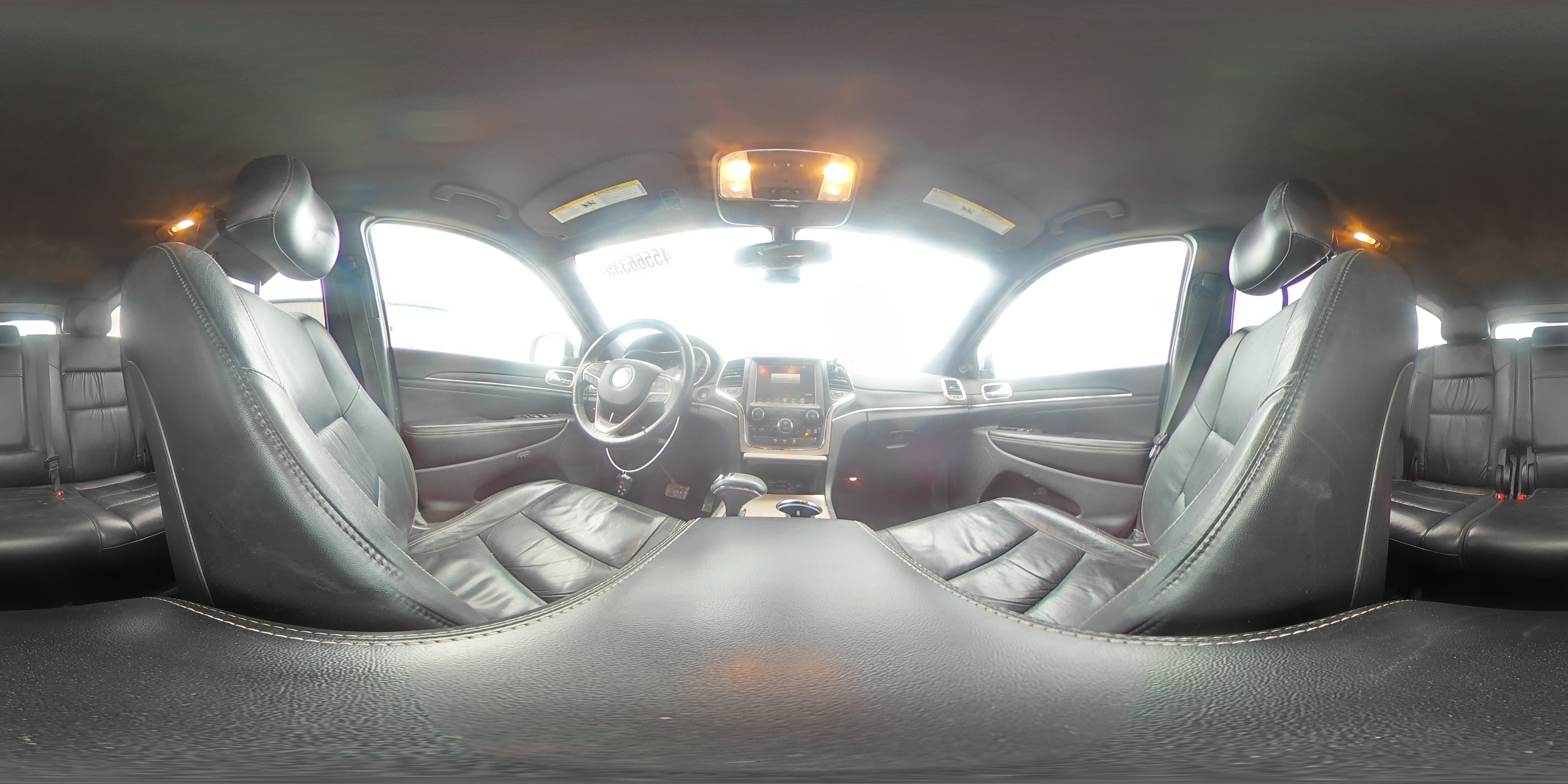 2015 Jeep Grand Cherokee - Image 15