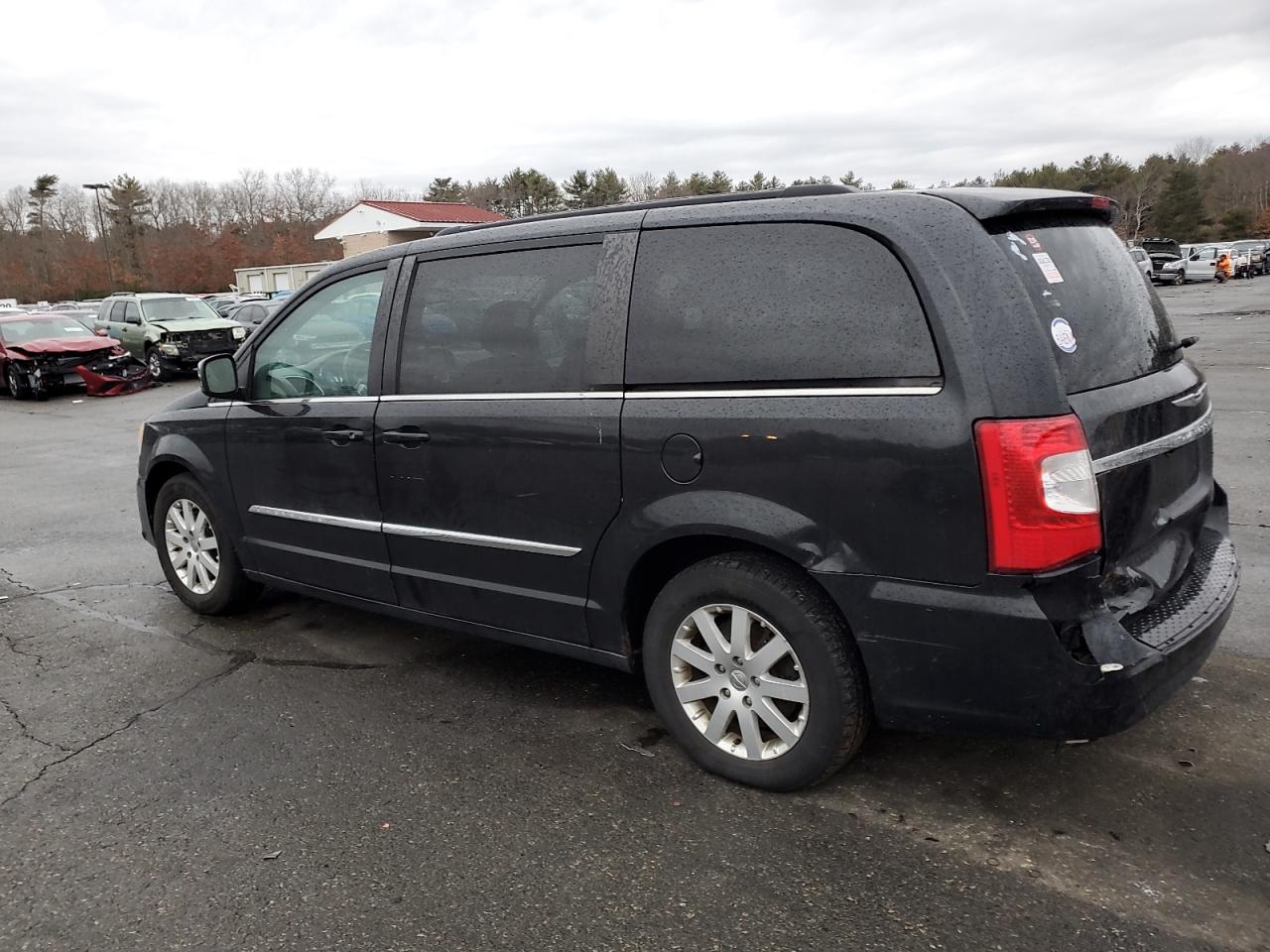 2012 Chrysler Town & Country - Image 2