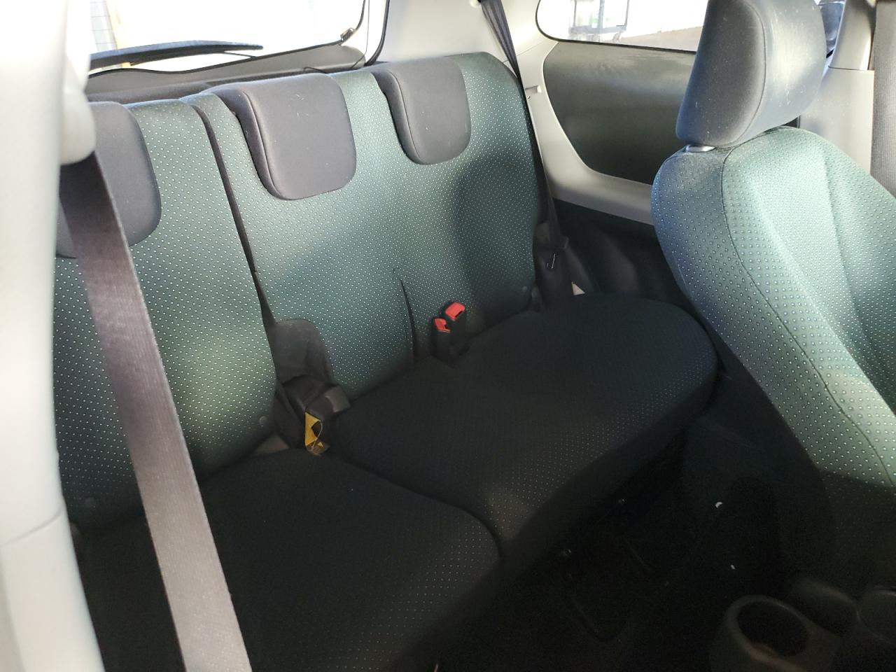 2008 Toyota Yaris - Image 10